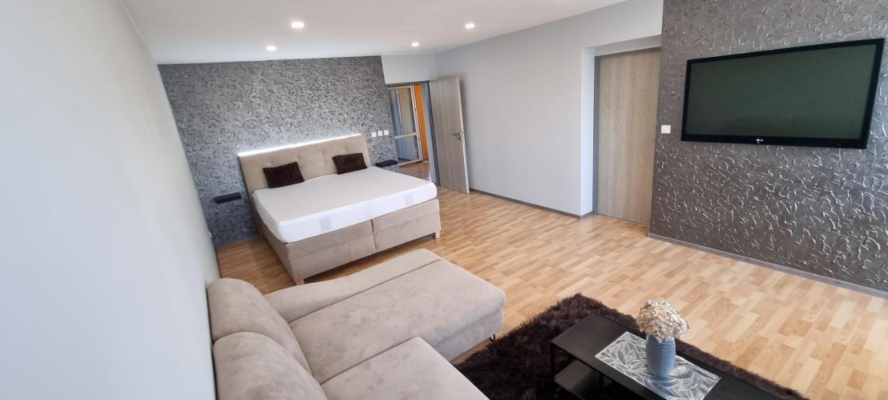 Apartman Viktorie Mikulov Ngoại thất bức ảnh